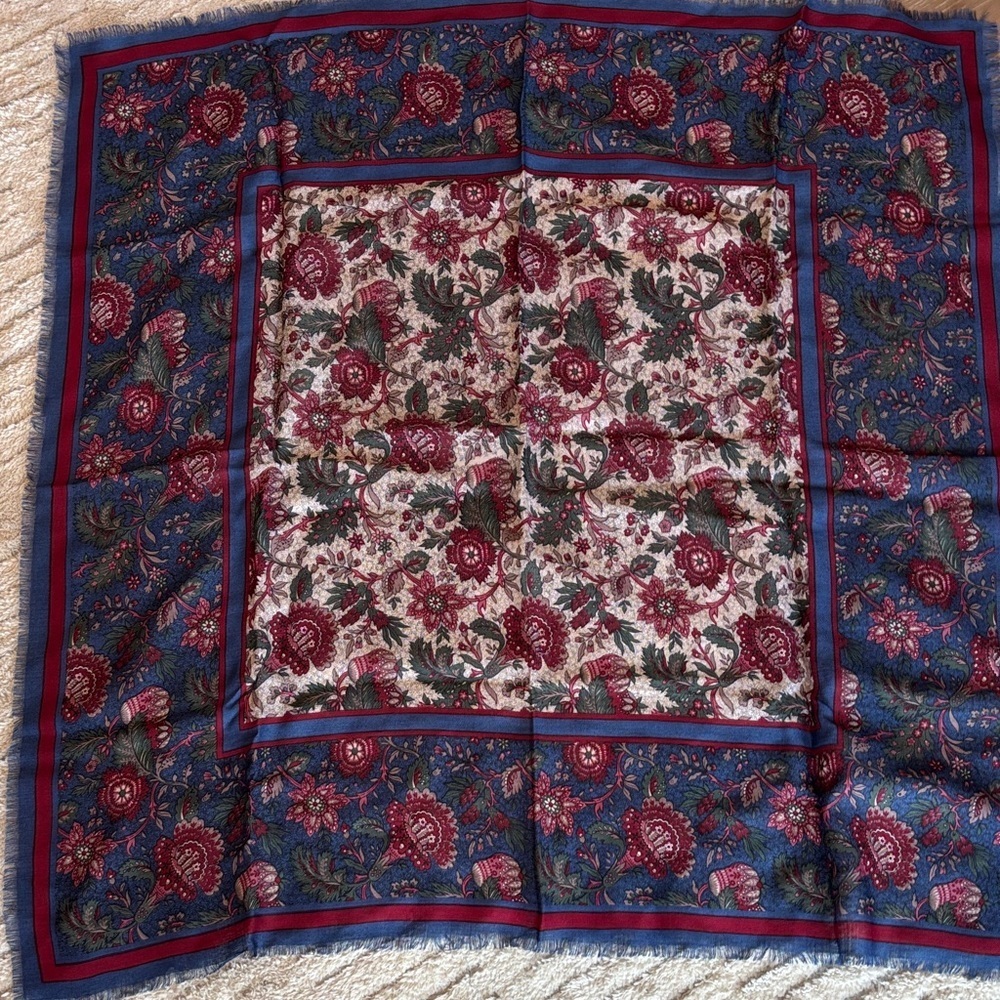 Vntg. Frederick & Nelson Wool Floral Blue and Burgundy Scarf 029 - Picture 3 of 4
